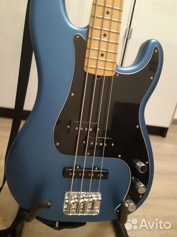 Fender precision bass