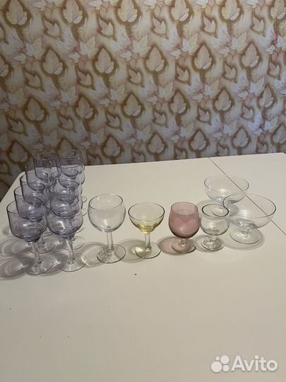 Рюмки, стаканы, стопки