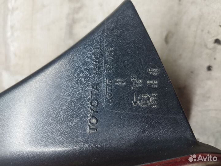 Продам стоп сигнал Toyota ist