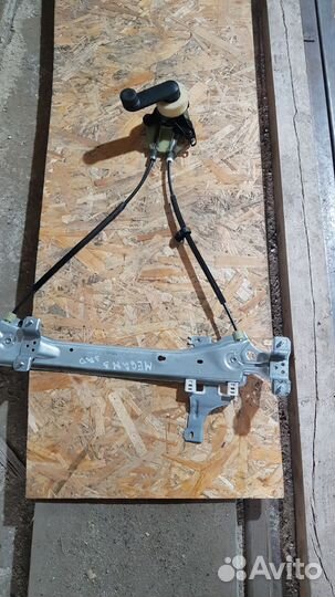 Renault megane 3 стеклоподъемник задний