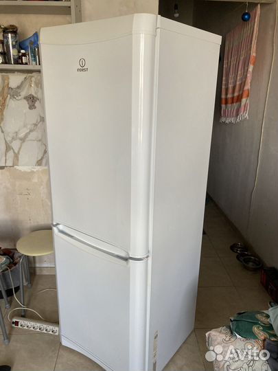 Холодильник 