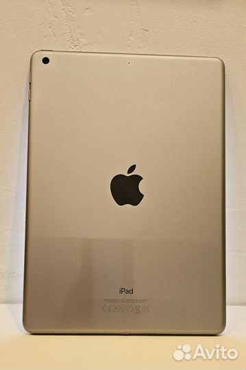 iPad 5 поколения,32 gb