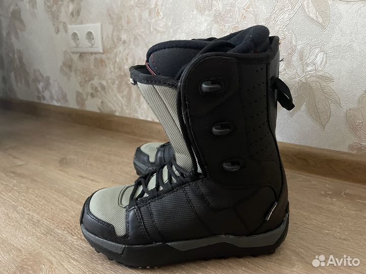 Сноубордические ботинки женские