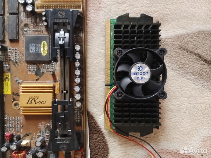 Материнская плата PcChips m747v51