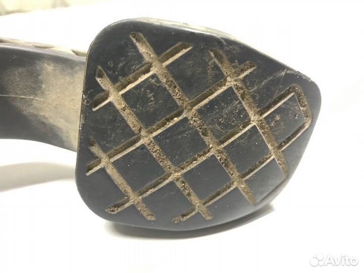 Педаль сцепления Volkswagen Polo V рестайлинг 1.6