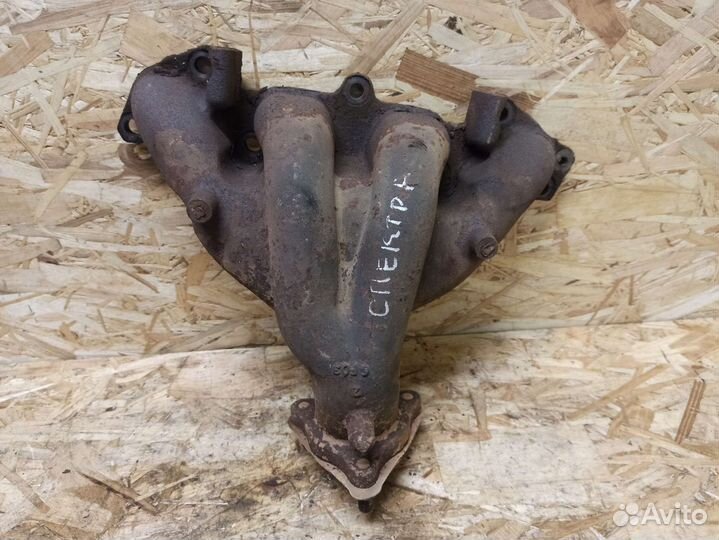 Коллектор выпускной Kia Spectra