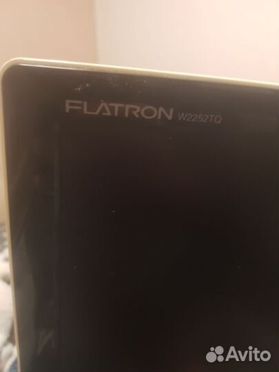 Монитор LG 22 дюйма