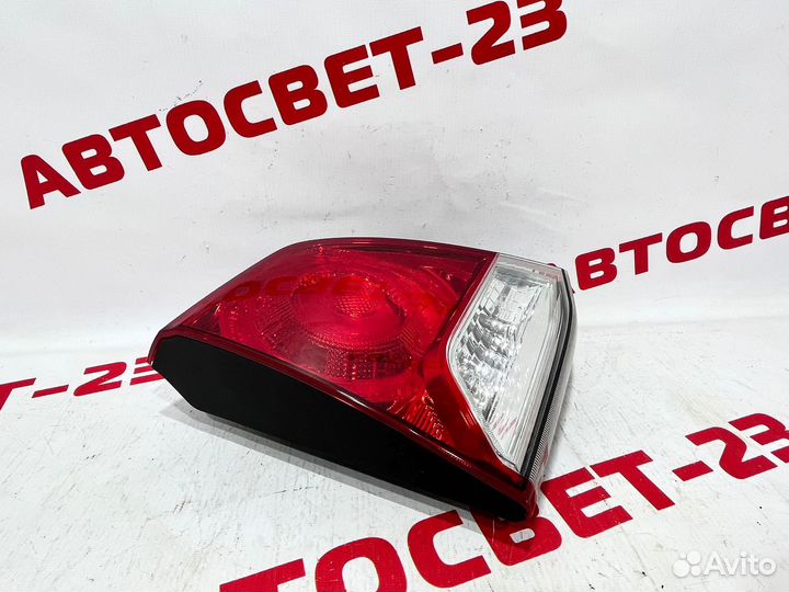 Toyota Land Cruiser 200 12- Фонарь внутрений левый