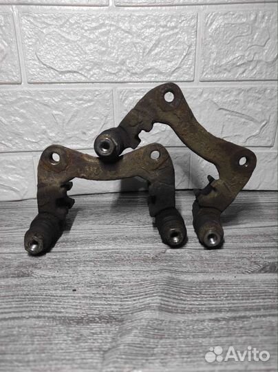 Запчасти на ауди 100с4