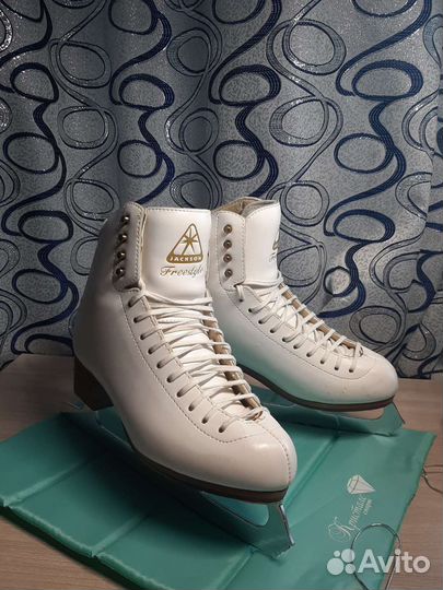 Фигурные коньки jackson freestyle 9 1/2 (41р)