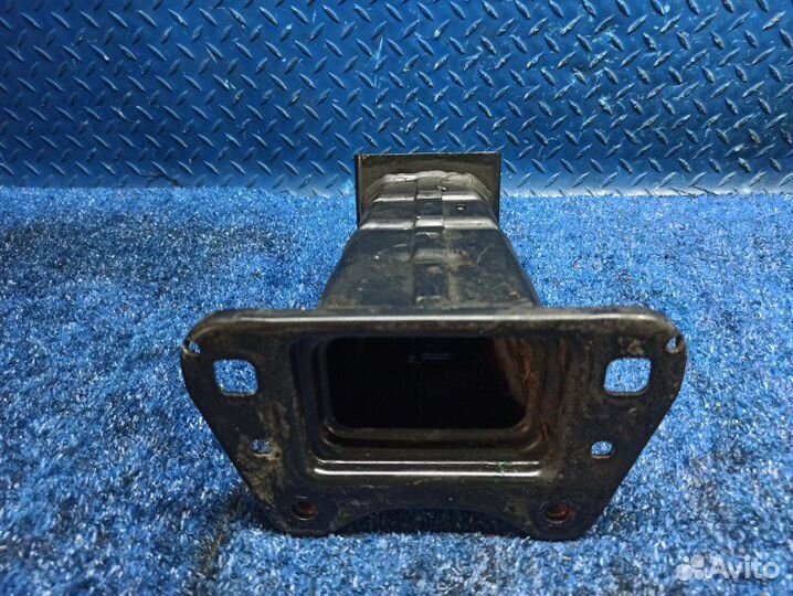 Кронштейн усилителя бампера передний левый