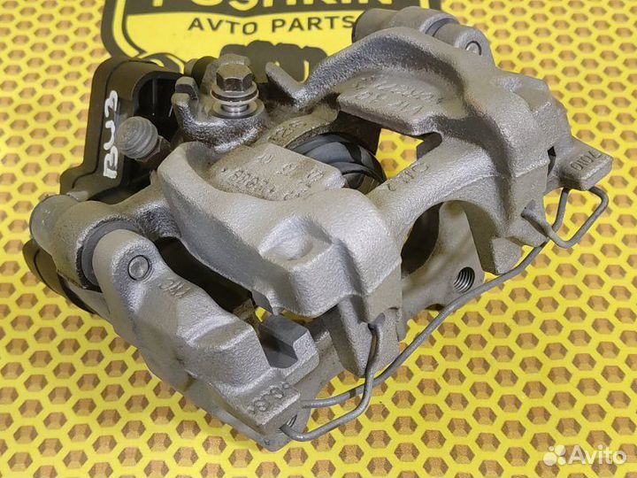 Суппорт задний правый Volkswagen Jetta