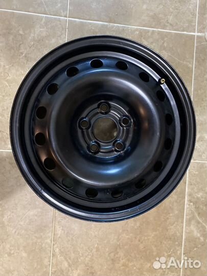 Диски штампованные r15 + колпаки 2