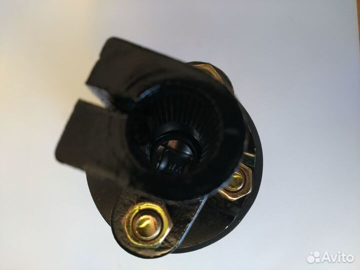 Шарнир рулевого карданного вала(нижний) в сборе с