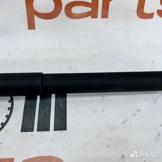 Привод багажника задний Audi Q8 2019