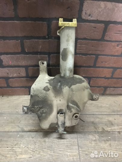 Бачок омывателя Форд Мондео 2