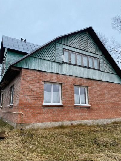 Дом 180 м² на участке 18 сот.