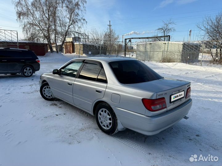 Toyota Carina 1.5 AT, 2001, 220 000 км