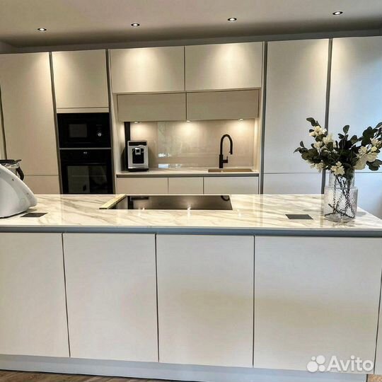 Кухонный гарнитур угловой