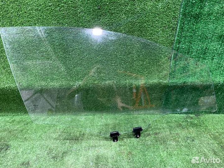 Стекло двери переднее правое Hyundai Solaris седан