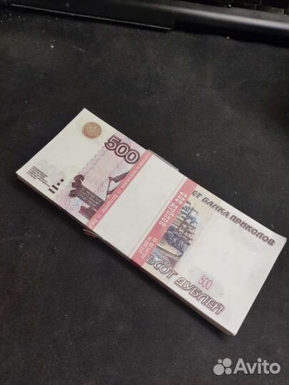 Сувенирные деньги (рубли, доллары, евро)