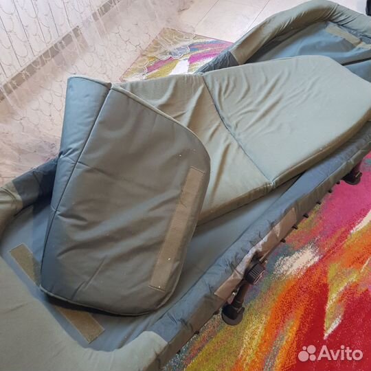 Раскладушка туристическая с матрасом