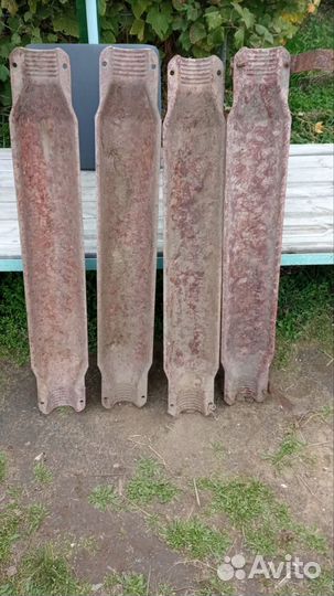 Кормушки и поилки для кур, голубей