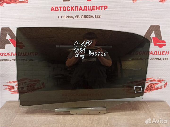 Стекло двери задней левой Toyota Corolla (E18 )