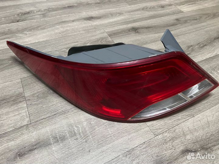 Фонарь задний левый hyundai solaris