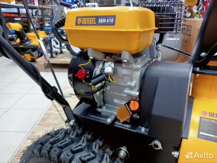 Бензиновая снегоуборочная машина SBM 610