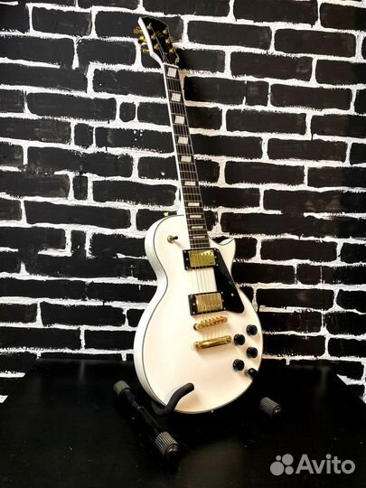 Электрогитара + комбик (комплект)