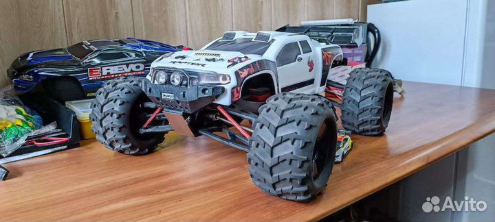 Неубиваемый кузов ERevo 1.0/2.0 1/8, Summit