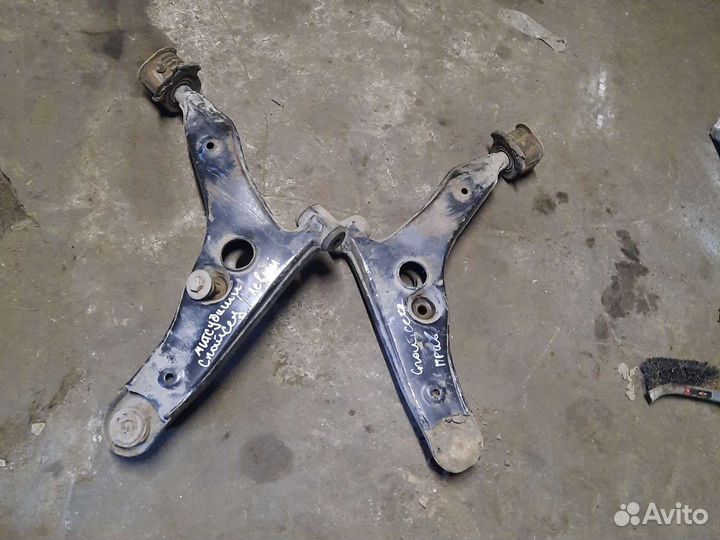 Рычаг подвески Mitsubishi space star