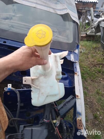 Бачок омывателя Nisan Almera N16