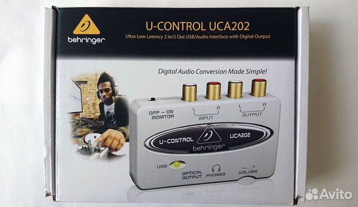 Внешняя звуковая карта Behringer U-control UCA202