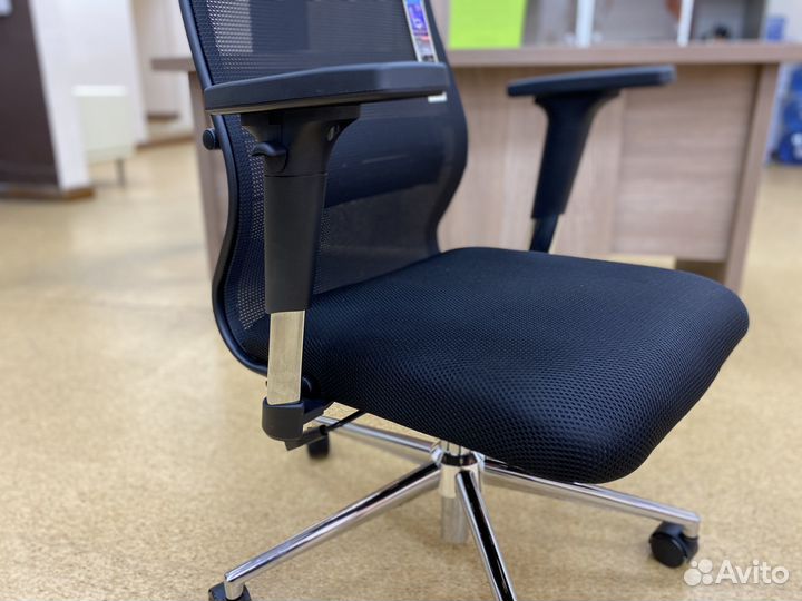 Компьютерное кресло