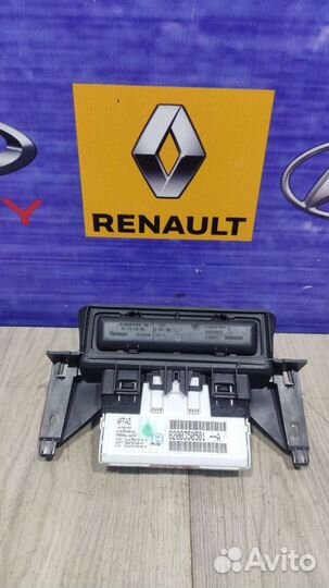 Экран дисплей магнитолы Часы renault symbol