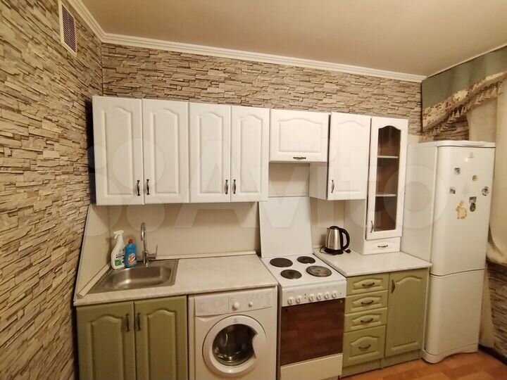 2-к. квартира, 50 м², 3/9 эт.