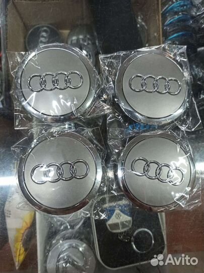 Заглушка диска ауди 4B0601170A