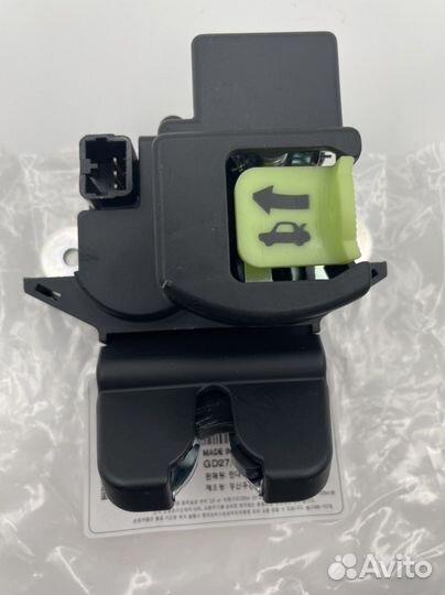 Замок багажника Solaris 2 Rio 4 81230A7030