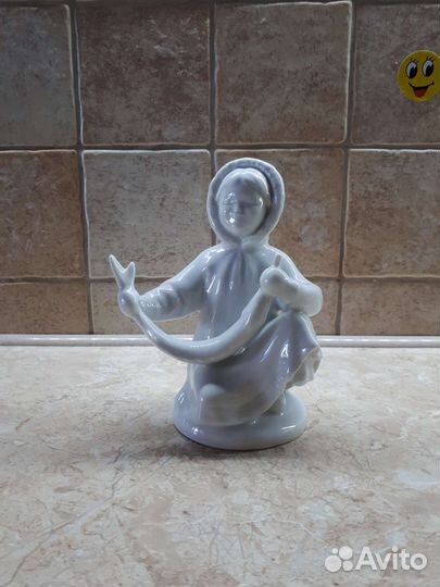 Фарфоровые статуэтки