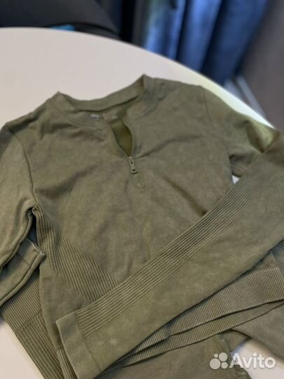 Спортивный костюм женский