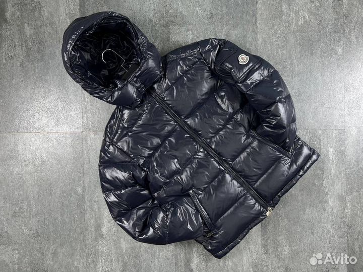 Пуховик Moncler