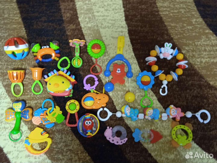 Развивающие игрушки погремушки пакетом