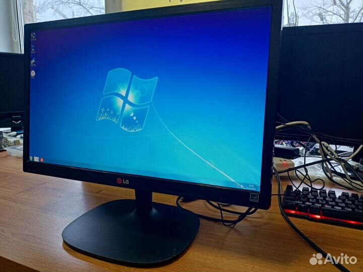 Мониторы 22 дюйма 1920*1080 LG Samsung Philips