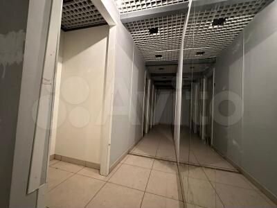 Сдам торговое помещение, 396.9 м²