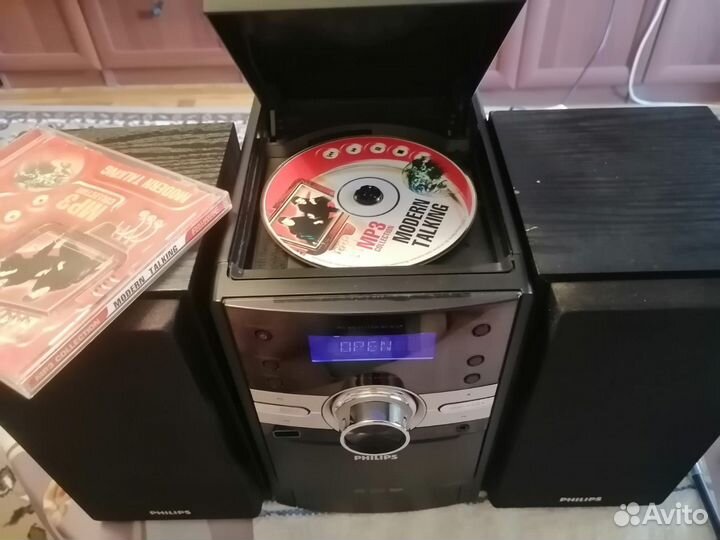 Музыкальный центр philips