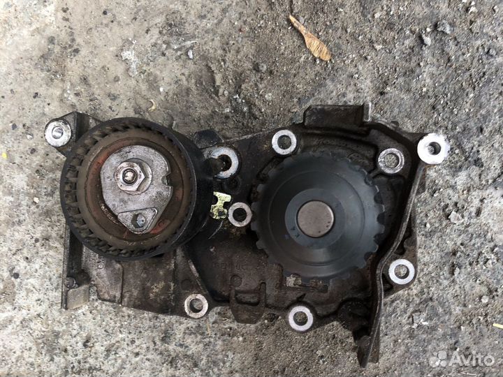 Помпа Renault Logan K4M