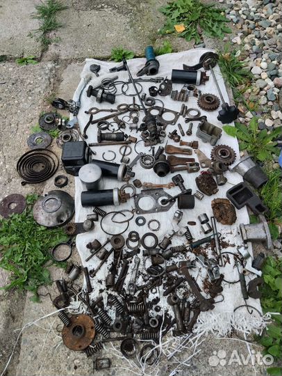 Советские старинные запчасти детали иж