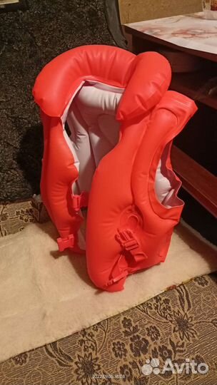 Жилет плавательный детский